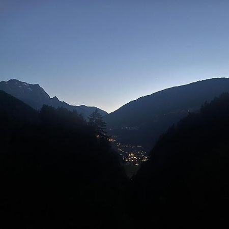 Natur Zeit - Alpine Garden Apartments Mayrhofen Luaran gambar