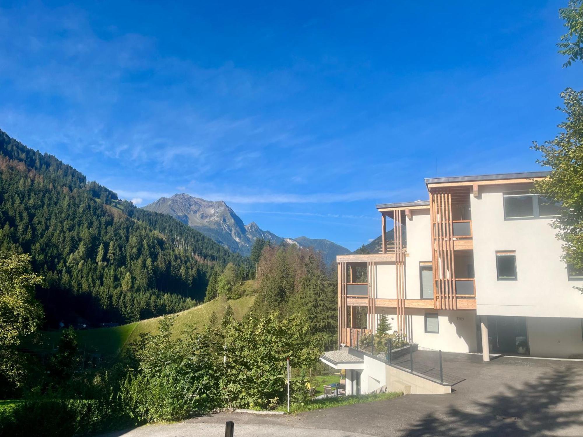 Natur Zeit - Alpine Garden Apartments Mayrhofen Luaran gambar